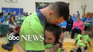 Children of Prisoners Reunite with their Fathers Behind Bars for a Day