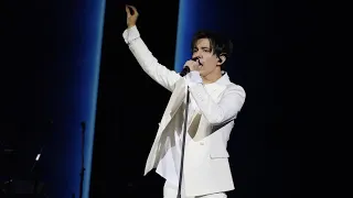 [Fancam] Dimash - The Love of Tired Swans | Yekaterinburg Arnau concert