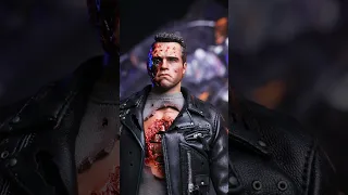 MUST HAVE? Terminator Battle Damaged by Present Toys!