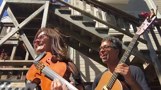 Fret and Fiddle: Out on the Ocean/Blarney Pilgrim