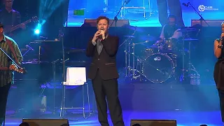 David Phelps - Ain't No Grave  [Live en Santo Domingo] - C4B Productions