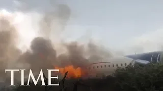 Dramatic Video Shows An AeroMexico Passenger's View inside The Plane | TIME