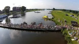 De vierdaagse pontonbrug Cuijk 2014