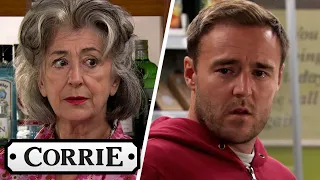 Tyrone Tells Evelyn He Wants to Get Back With Fiz | Coronation Street