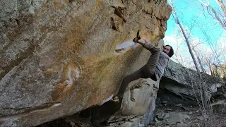 Cowell, Arkansas Bouldering: Projecting Ab Lounge & Climbing Classics.