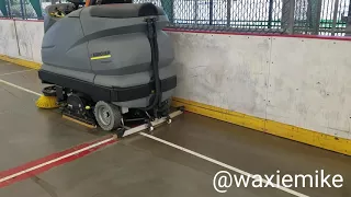 WAXIE demo with the Karcher B250 cylindrical
