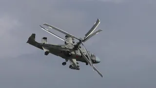 Одиночный пилотаж Ка-52 (Форум "Армия 2019")