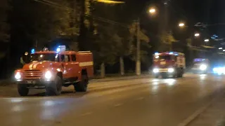 [Soviet air horns & siren] 3x Fire trucks responding to fire code 3