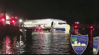 BREAKING: 737 Plane Crashes in St. Johns River in Jacksonville