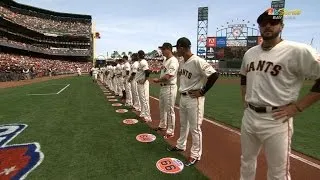 ARI@SF: Giants introduce team during home opener