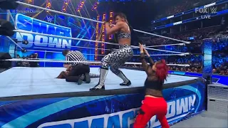 Bianca Belair vs. Kairi Sane - WWE SmackDown | Dec. 1, 2023