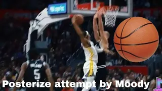 Moses Moody tries to posterize dunk over Mason Plumlee