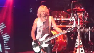 Def Leppard - Man Enough  Aug 17 2016 Birmingham