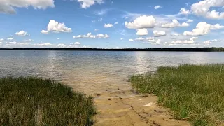 Где быстро найти щуку на озере! Рыбалка с ночёвкой в Красивом месте!.  Ловля щуки на новом озере.