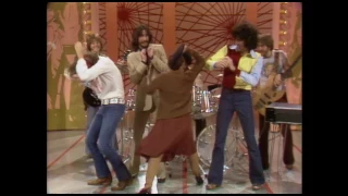 Gladys Joins Three Dog Night | Rowan & Martin's Laugh-In | George Schlatter