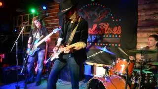 Rockin Free in Rythm'n'Blues cafe - Sky is crying