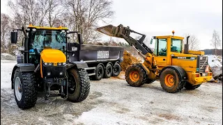 JCB Fastrac 4220 - ett landsvägslok