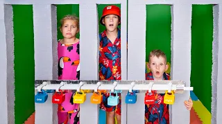 Five Kids in the Magic Escape Room Challenge