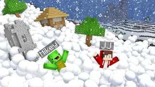 Mikey and JJ Survive The Avalanche in Minecraft (Maizen)