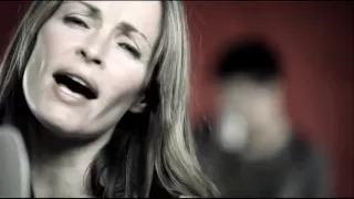 Amarrado a ti (Dueto con Sharon Corr) (video clip)