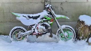 Kawasaki kx 65 Winter Cold Start Warm Up and Sound Check