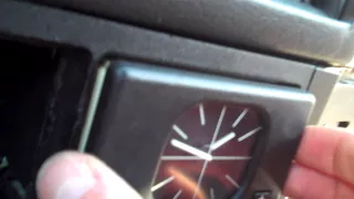 Removing BMW E34 Analog Clock
