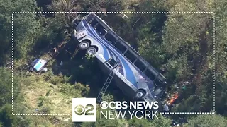 Charter bus involving Farmingdale High School band crashes in New York's Orange County
