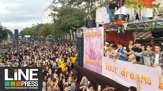 Les Gilets jaunes s'invitent à la Technoparade / Paris - France 28 septembre 2019