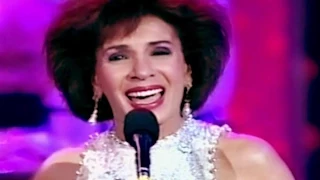 Shirley Bassey - SOMETHING / Hey Jude / Big Spender (Live 1993 - 10,000 Voices)