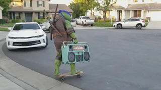 Teenage mutant ninja turtles dancing