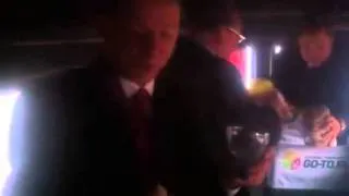 Ляшко п'є горілку в автобусі у Москві