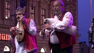 Folklore Ensemble "Diado Dragoi" ,Dragoevo , Bulgaria  :  Pokladni običaj "Kukeri" , svadba...