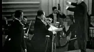 Yehudi Menuhin and David Oistrakh - Bach Double Violin (Pt 1).avi