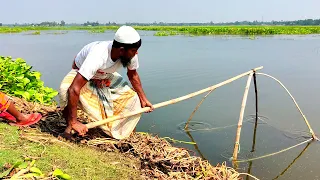 Traditional net fishing video - Professional fish hunter catching fish by net (Part-08)