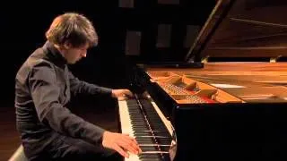 Vitaly Pisarenko plays Ravel - Une barque sur l'ocean