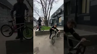 ЛЮТО УПАЛ НА бмх #shorts #бмх #bmx #bmxtricks #shortvideo #shortsvideo bmx tricks