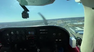 Cessna 182 landing at KVLL