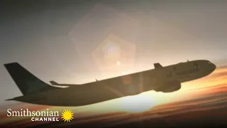 This Pilot Had to Make an Impossible Series of Moves to Survive🛬Air Disasters | Smithsonian Channel