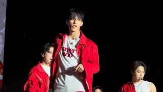 [4K] 221228 SEVENTEEN (세븐틴) - Mansae @BE THE SUN CONCERT in Jakarta DK Focus 비더썬 콘서트 도겸 직캠