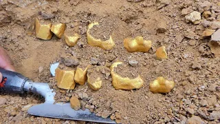 It's Amazing! Million of Treasure at Mountain worth from Gold Nuggets under stone.