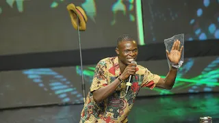 Talking drum delivers an incredible comic performance and earns a loud ovation from the hall | DTH