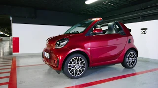 smart EQ fortwo cabrio Design in Carmine red