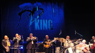 BB King Live in Rio - Opening - 9m45s _xvid.avi