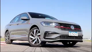 Volkswagen Vento (Jetta) GLI - Test - Matías Antico