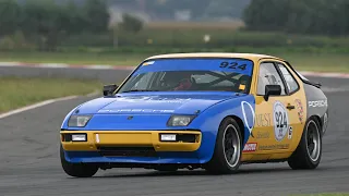 Porsche 924 battles against a 911 and 910 at RedStar Raceway