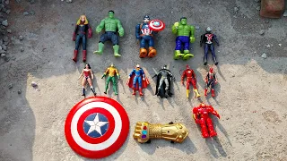 Avengers Superhero Story, Marvel's Spiderman, Hulk,Iron Man, Antman,Flash,Batman Ultimate collection