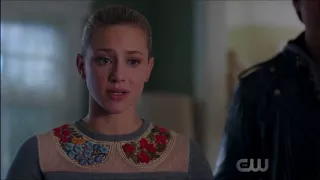 Riverdale 2x17 - The Serpents help Betty and Alice kicks out Chic from the Cooper house