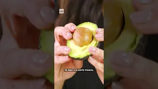 La manera más fácil de cortar un aguacate, según la chef Suzy Karadsheh