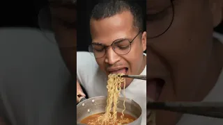 Eat Your Noodles Like This