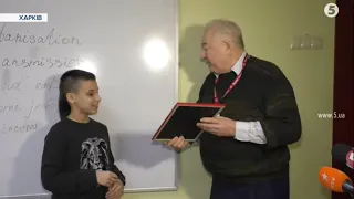 11-річний вундеркінд з Харкова здав найскладніший іспит англійської мови. Як йому це вдалося?